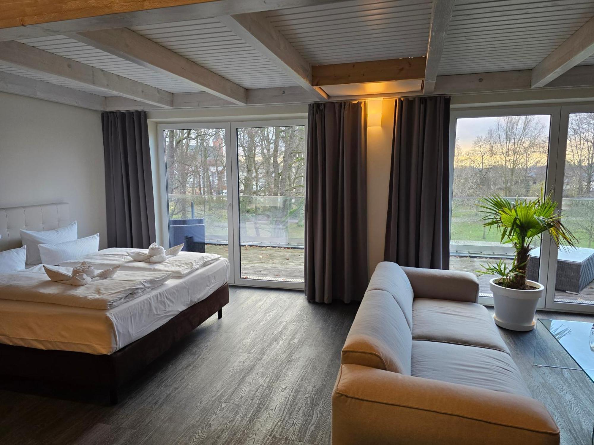 Hotel am Kurpark Zinnowitz Bagian luar foto